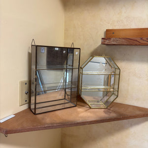 2 Small Display Cabinets - R532