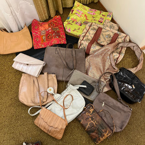 Purses and Bags Grouping - R536