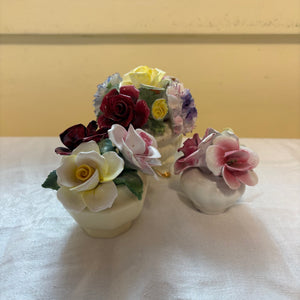 Porcelain Floral Arrangement (smallest one is broken inside) - R514
