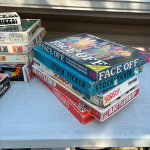 Vintage Games Grouping (Parcheesi, Battleship and More) - R309
