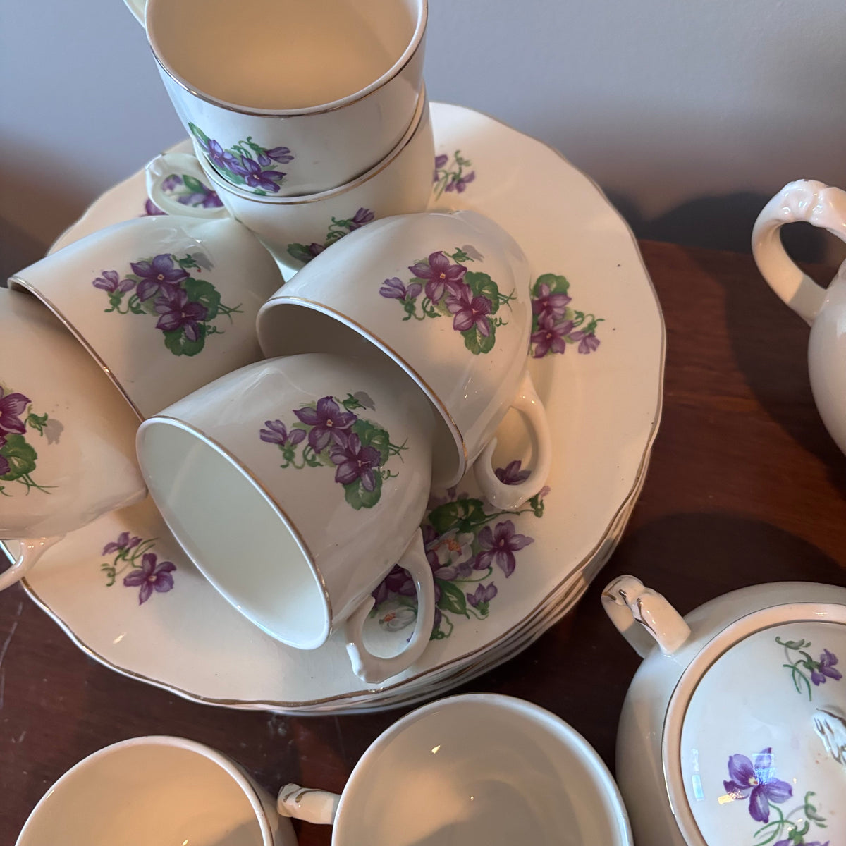 X259 58 Piece Vintage Imperial Porcelain China grouping