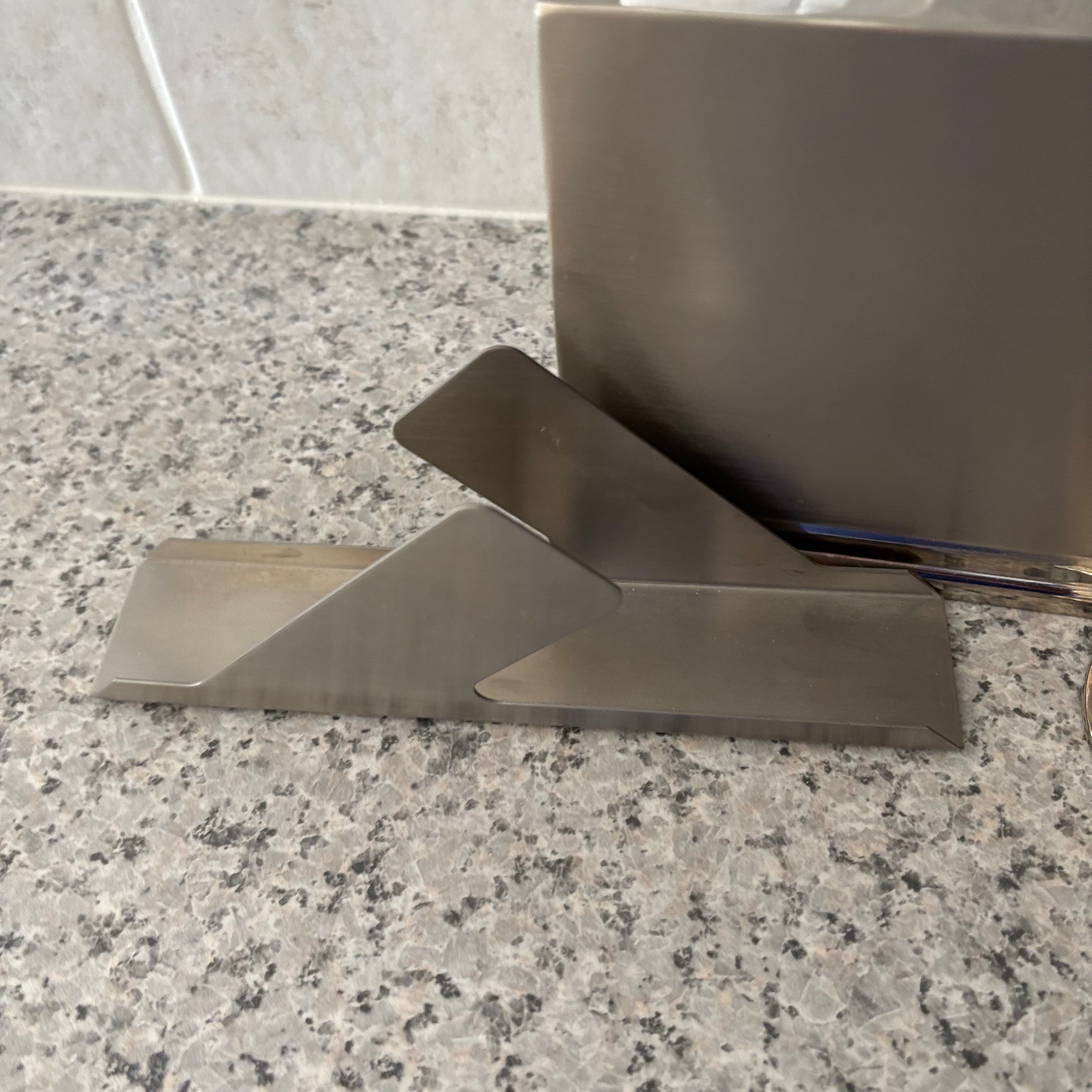 E890 Stainless Steele grouping