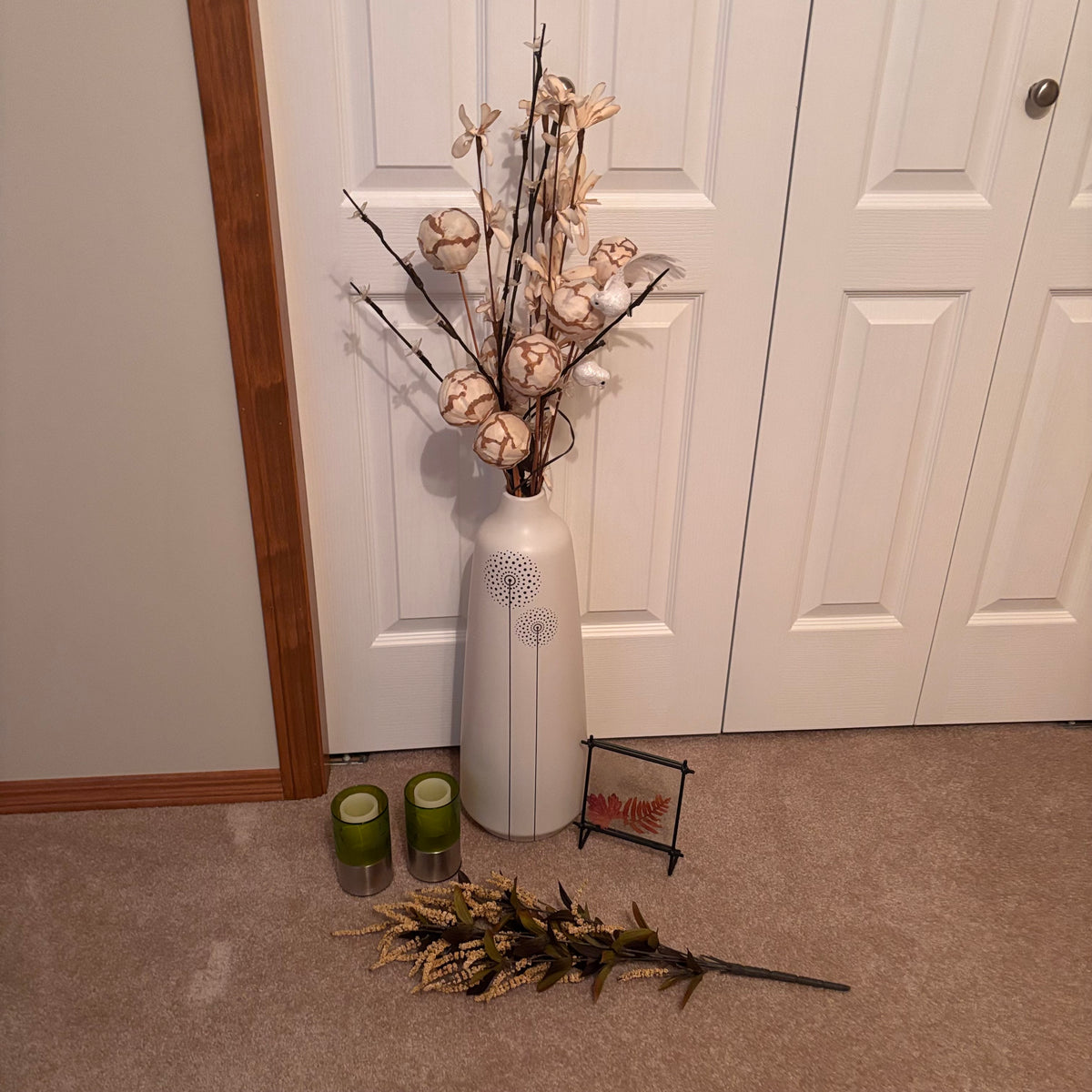 X240 White stoneware Vase grouping
