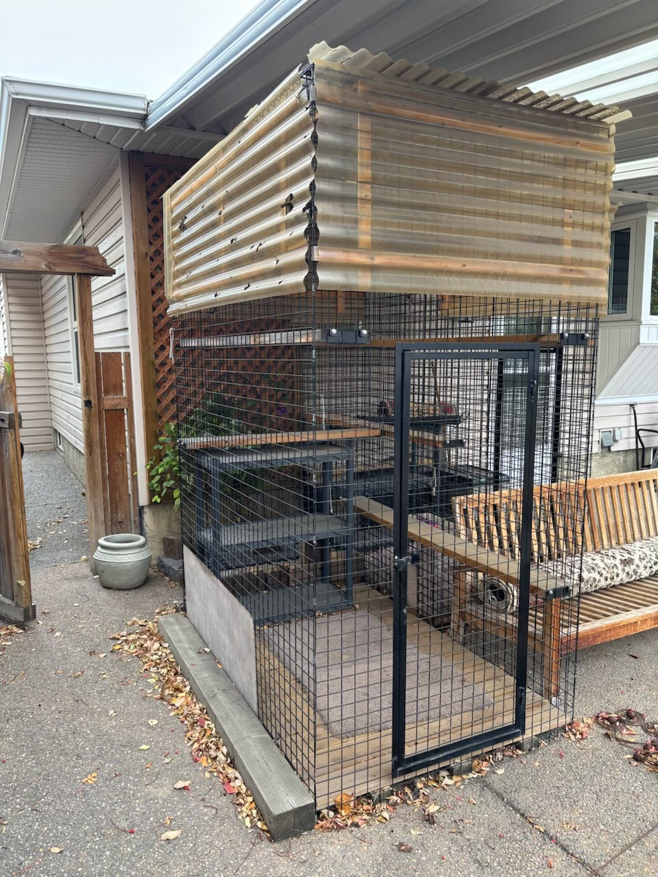 R1000 Custom built outdoor “catio”