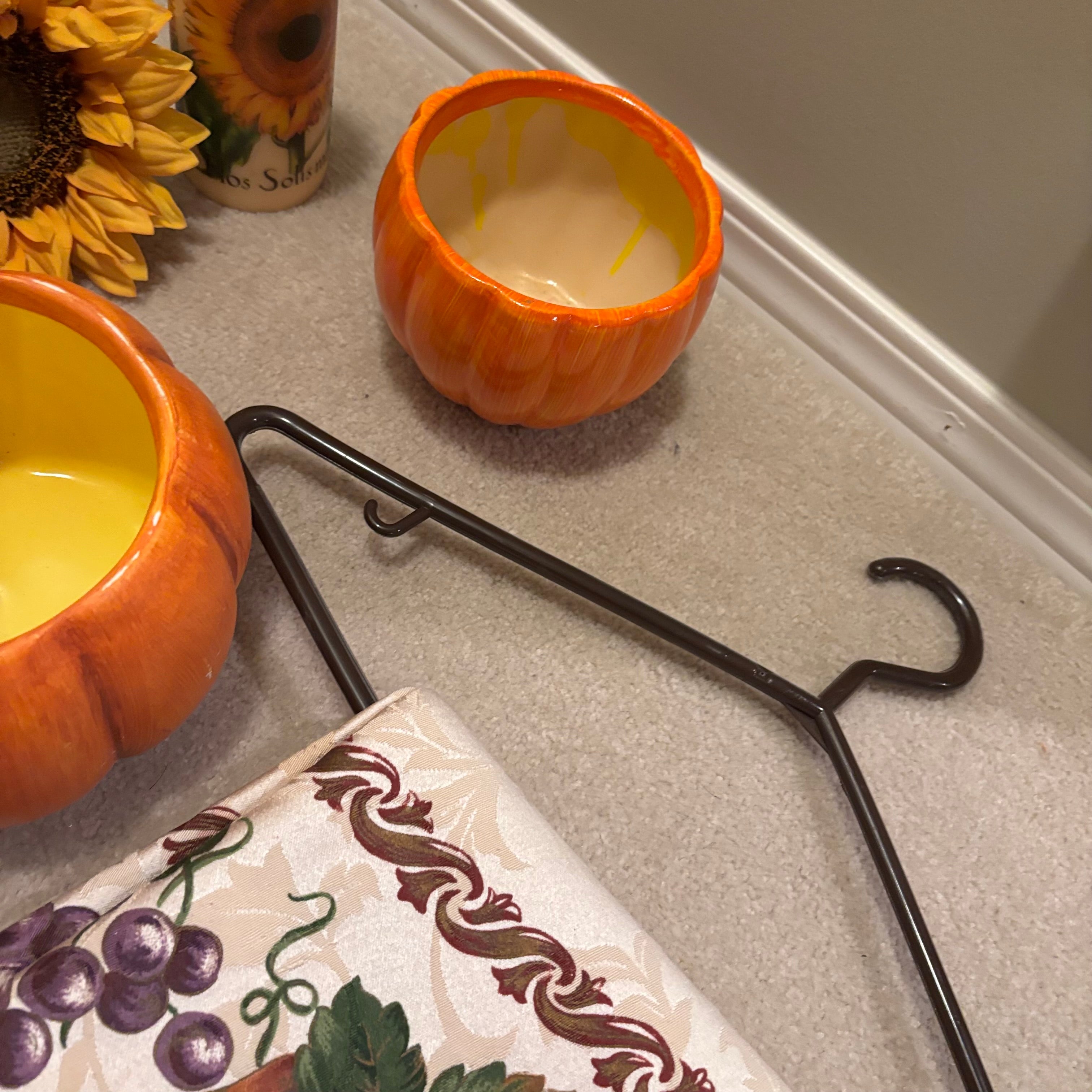 F844 Fall decor grouping (faux sunflowers and more)