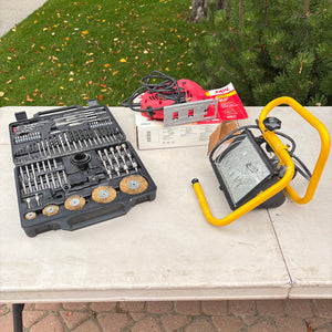Garage Grouping (Construction Light and More) - O113