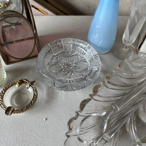 Home Decor Grouping (Glass Flower Vases and More) - M369