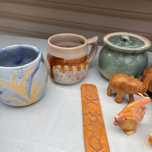 Small Pots and More Grouping - R424