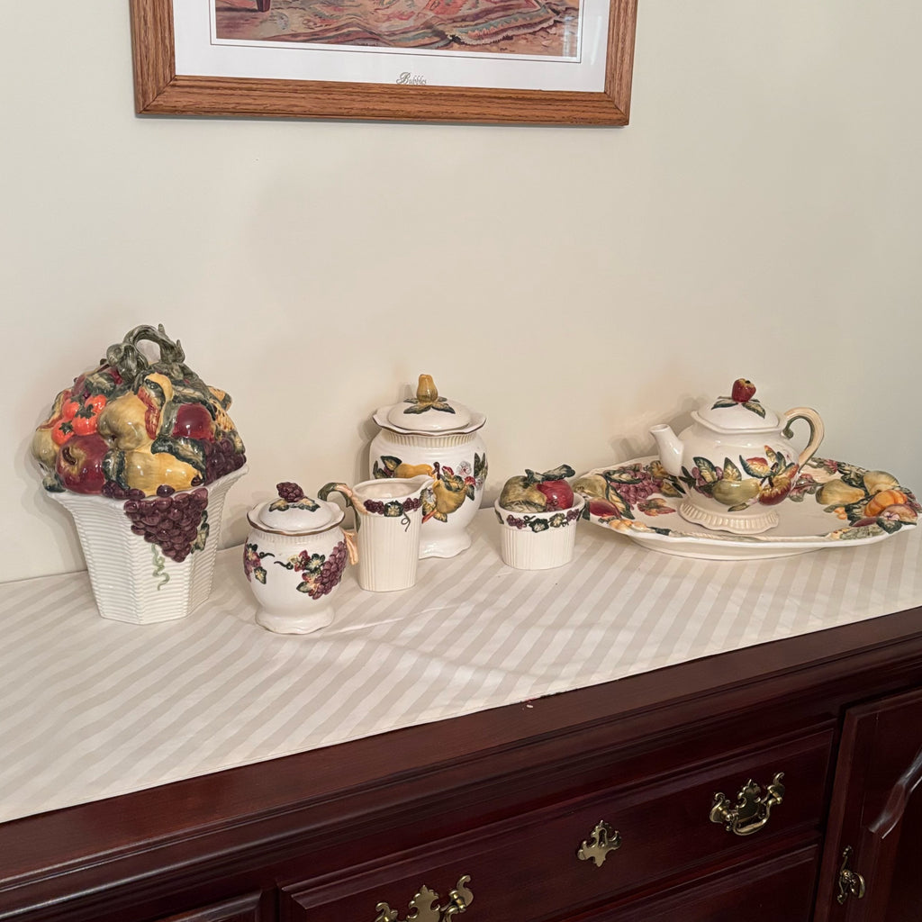 F168 Vintage ceramic grouping (fruit bowl cookie jar and more)