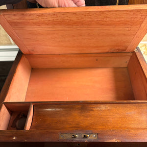 Vintage Grouping (Toiletries Kit and More) - M332