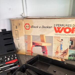 Garage Grouping (item on top of green table ONLY) - O105
