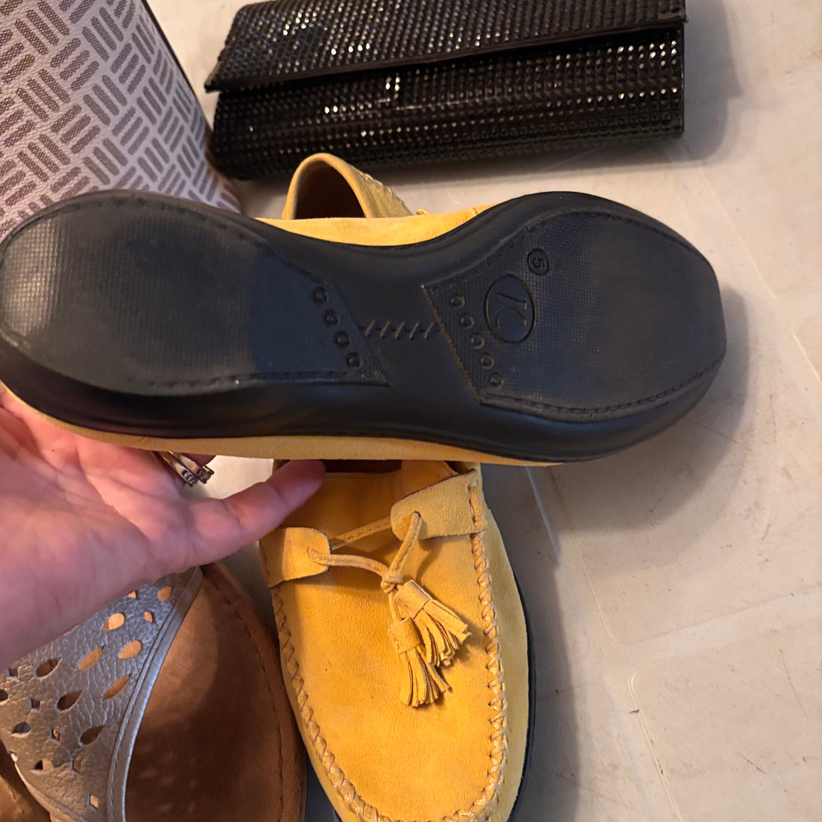 X230 Ladies size 5 shoes and purses