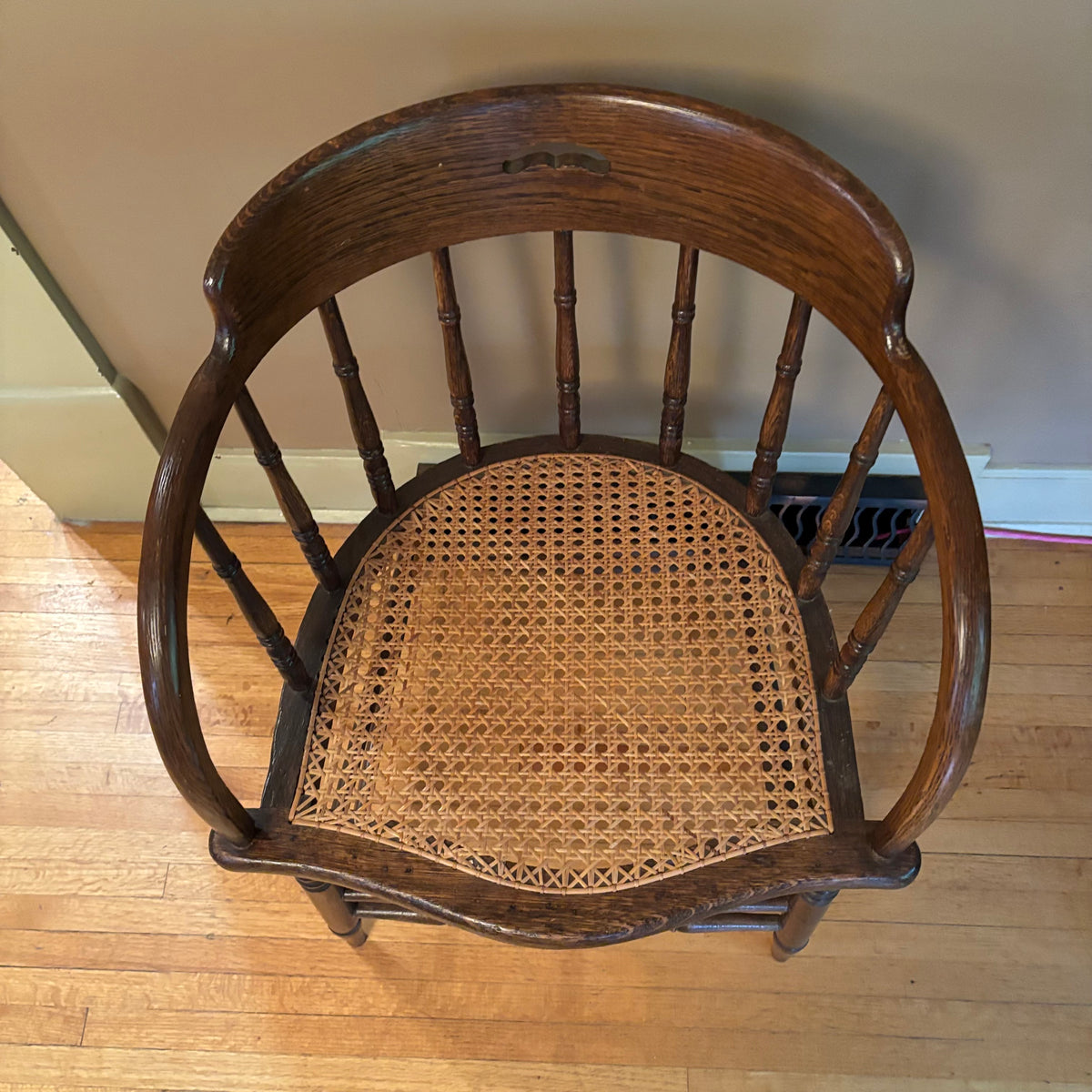 E122 & 331 2 Vintage accent chairs and solid wood accent table