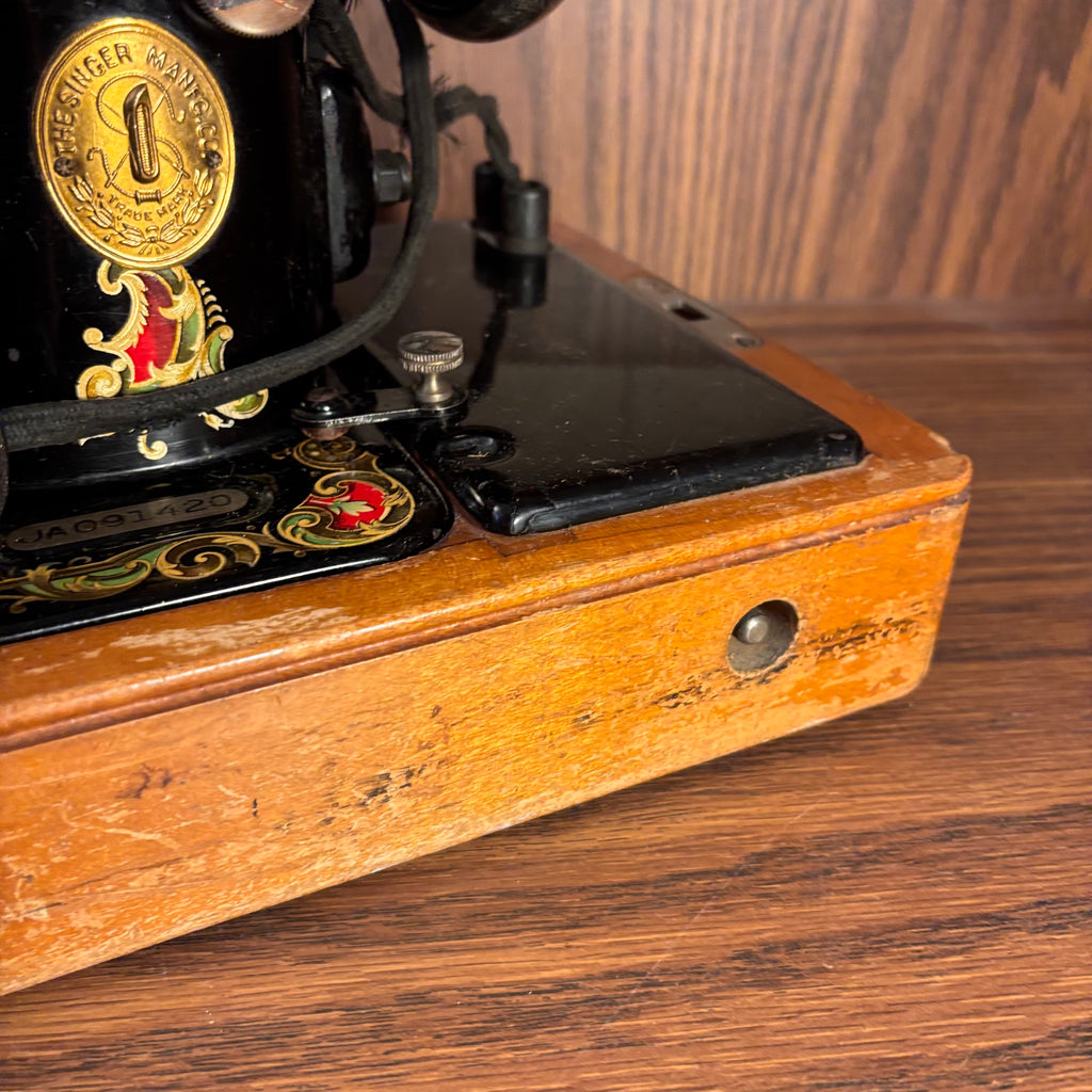K400 Vintage singer sewing machine