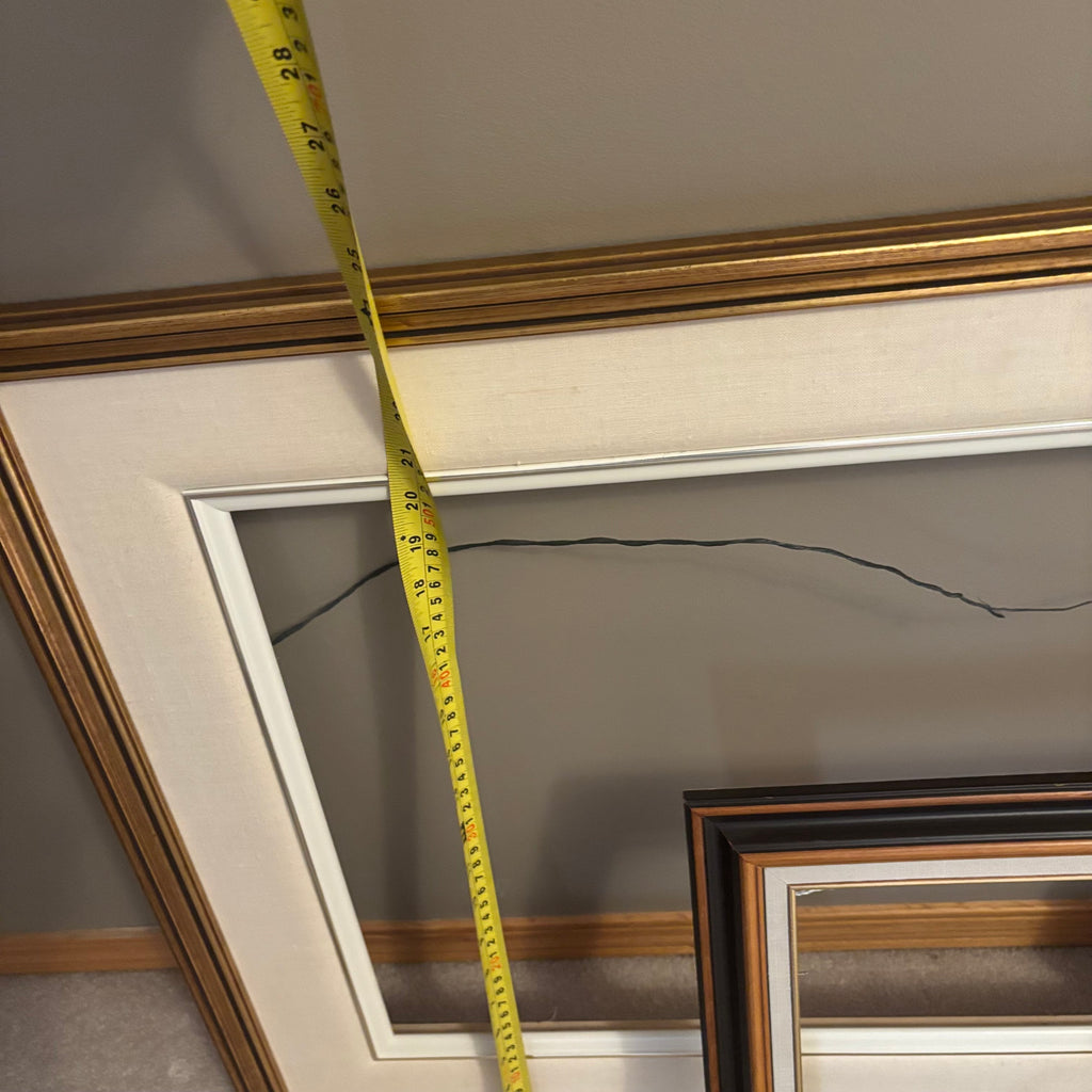 Y157 Picture frames and Picture lights