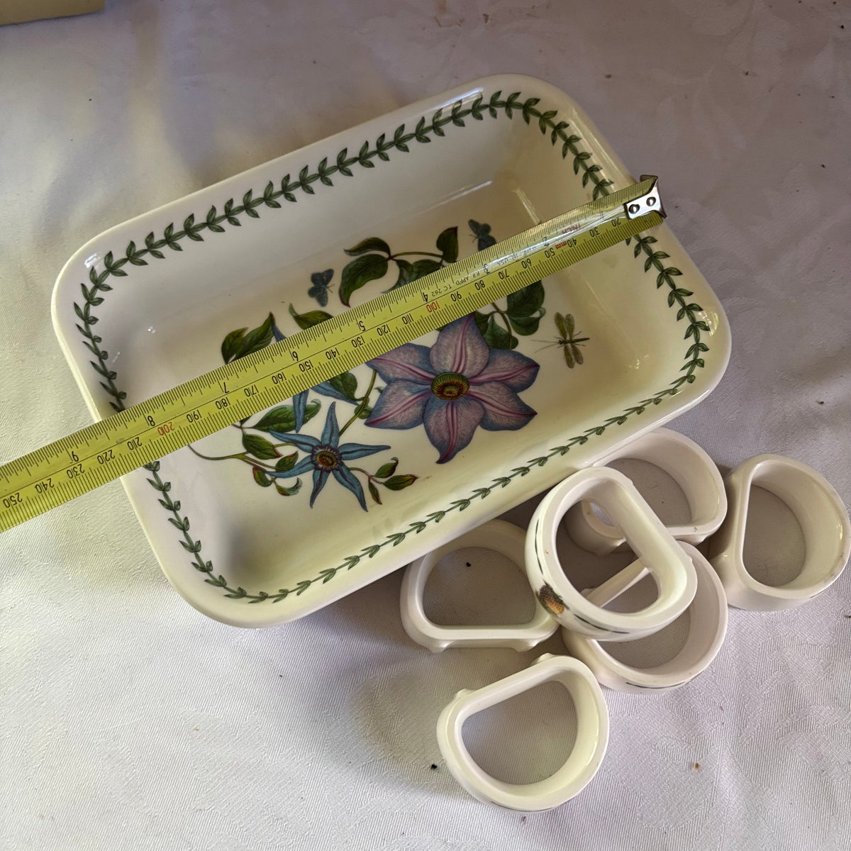 E135 Stoneware servers and more grouping