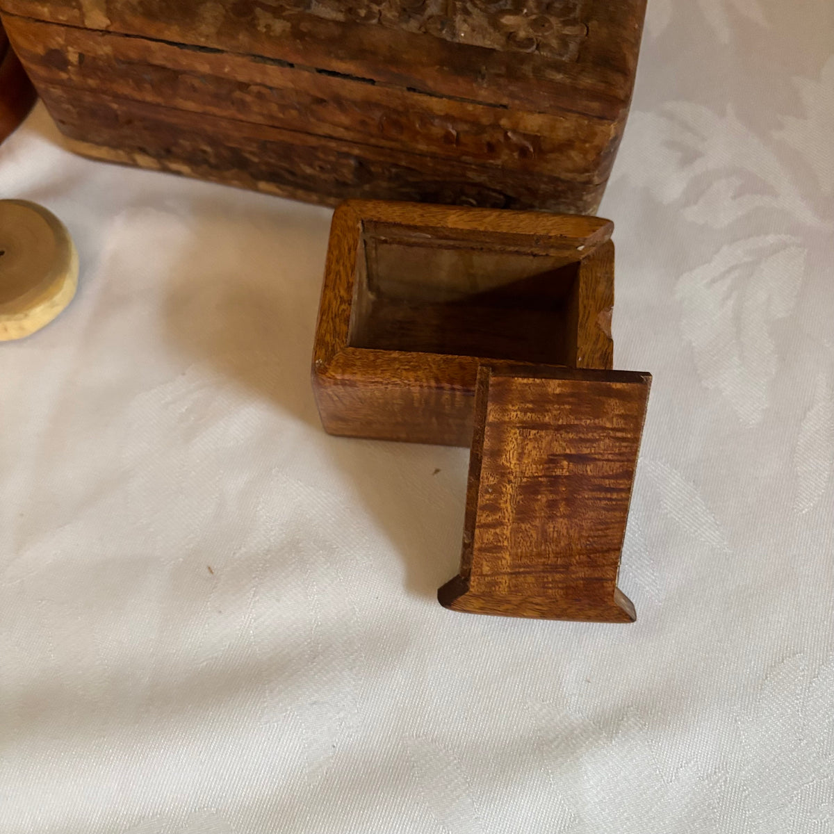 E134 Vintage wooden boxes grouping