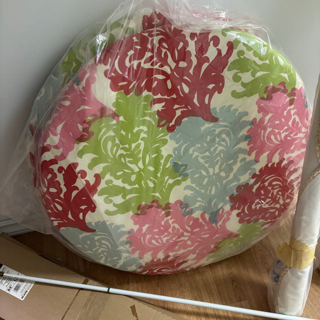 F193 Vintage textiles grouping