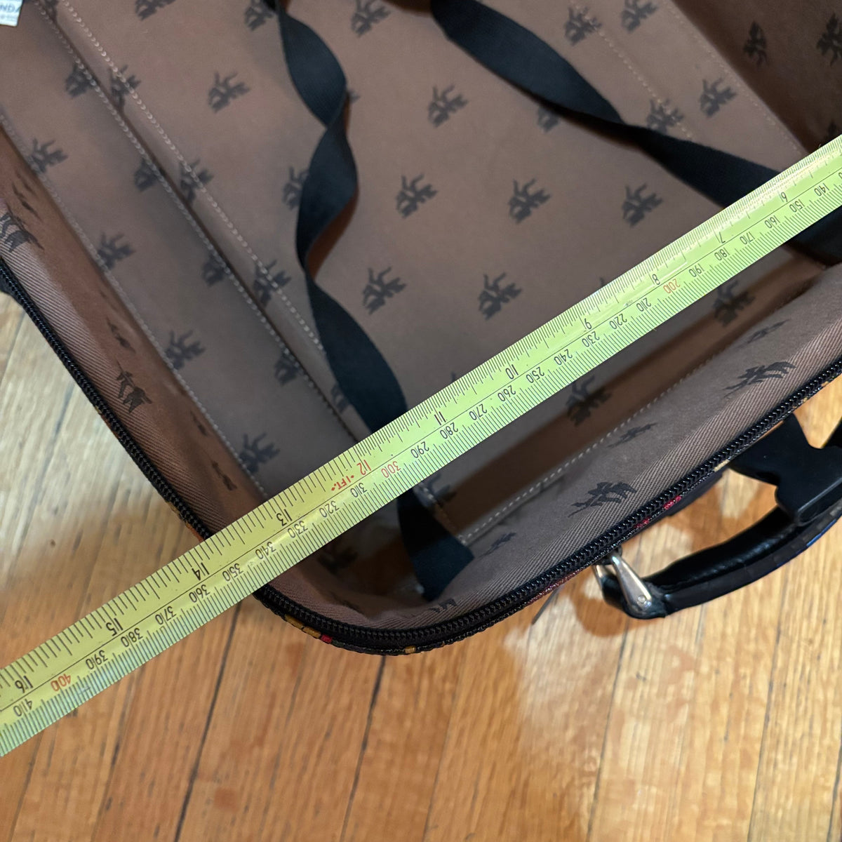 E139 Piero Guidi "Magic Circus" Trolley Case grouping
