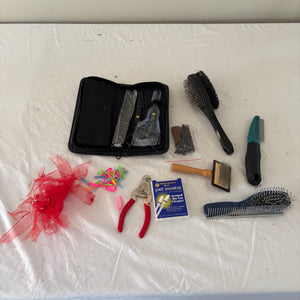New pet grooming kit grouping - J497