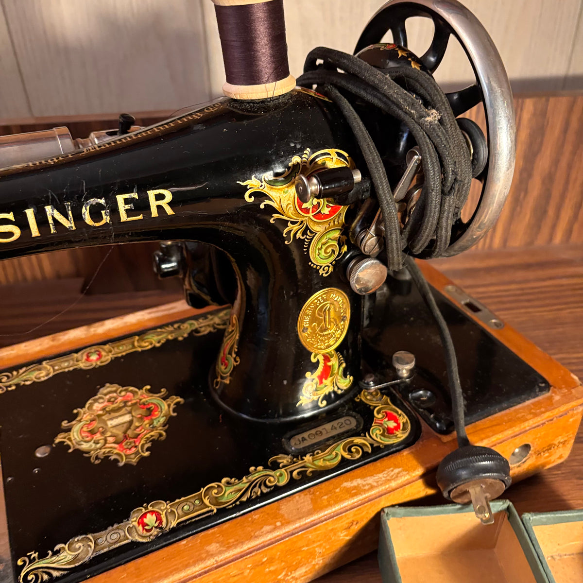 K400 Vintage singer sewing machine