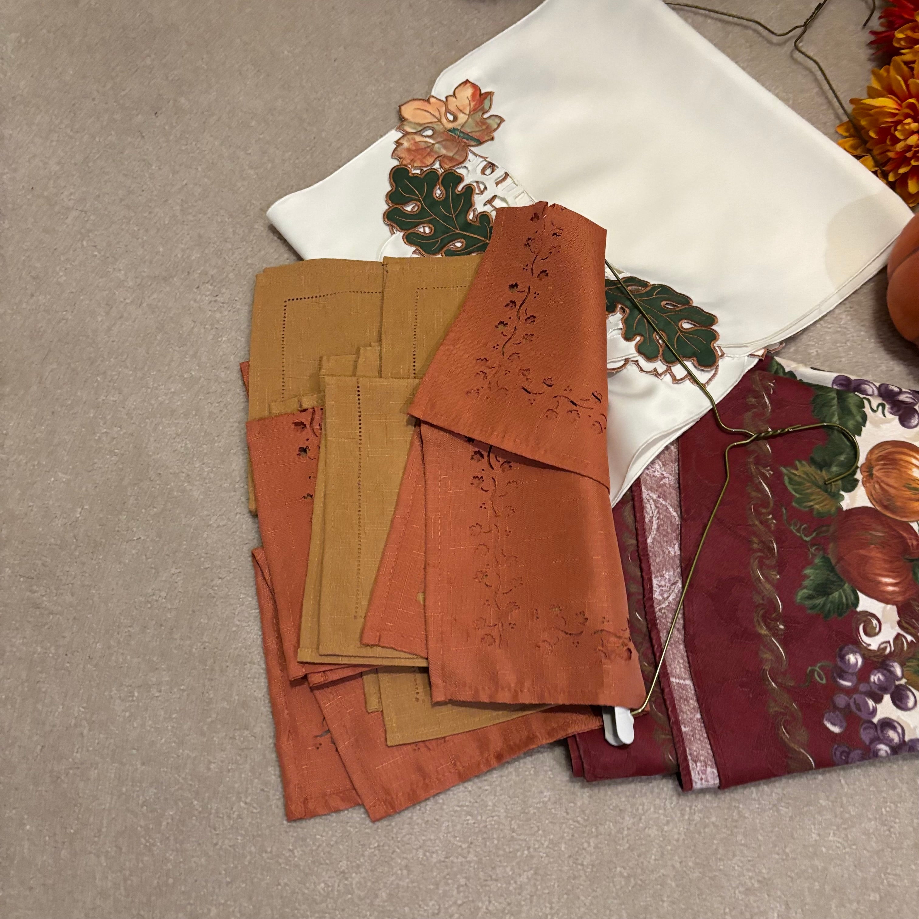 F844 Fall decor grouping (faux sunflowers and more)