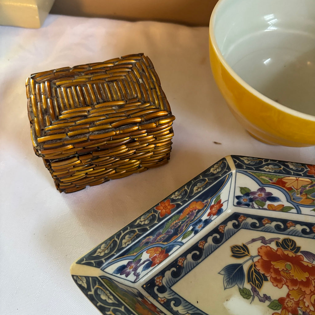 E138 Vintage Asian themed porcelain and more grouping
