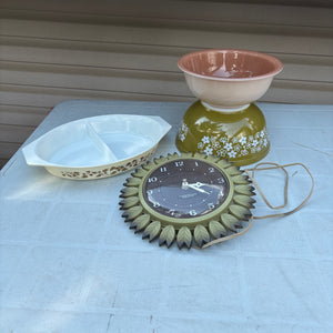 Vintage Grouping (Pyrex and More) - R382