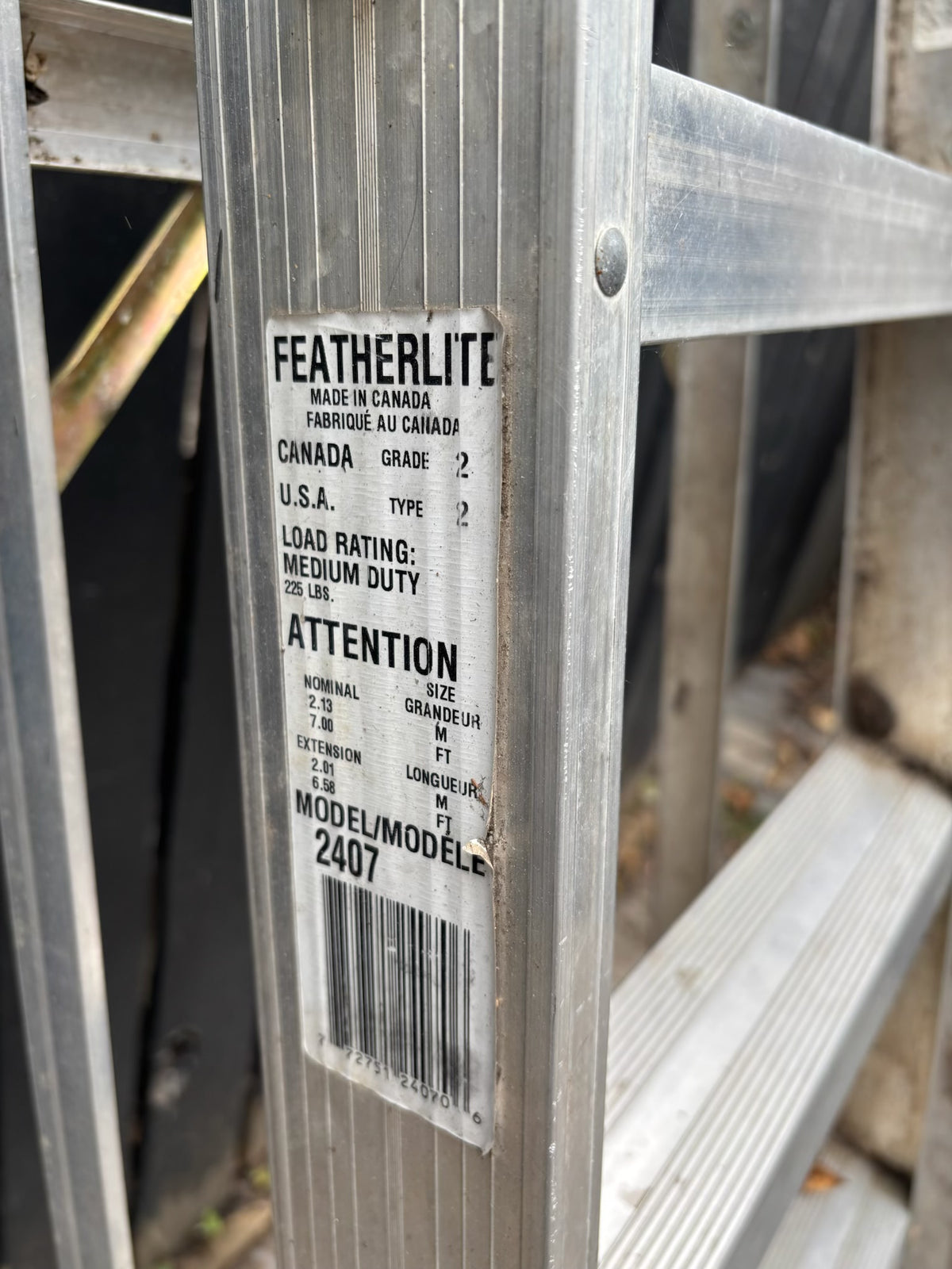 E324 2 ladders