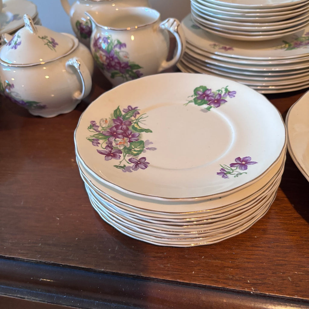 X259 58 Piece Vintage Imperial Porcelain China grouping