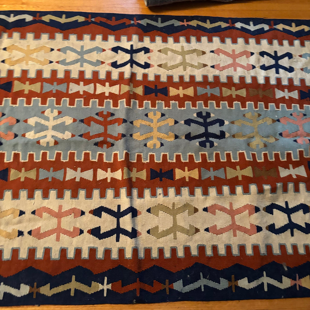 E130 Vintage Cotton/wool rug with underlay (69" x 42")