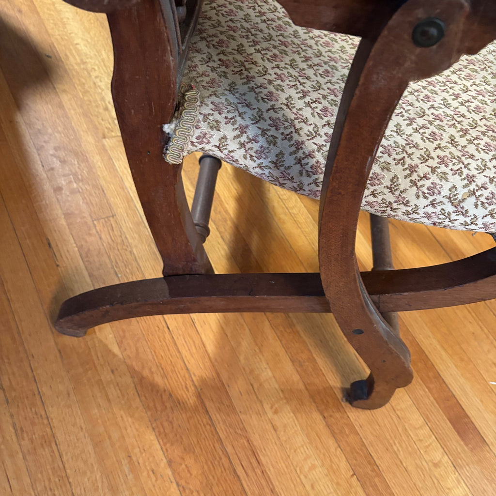 E123 Antique folding rocking chair