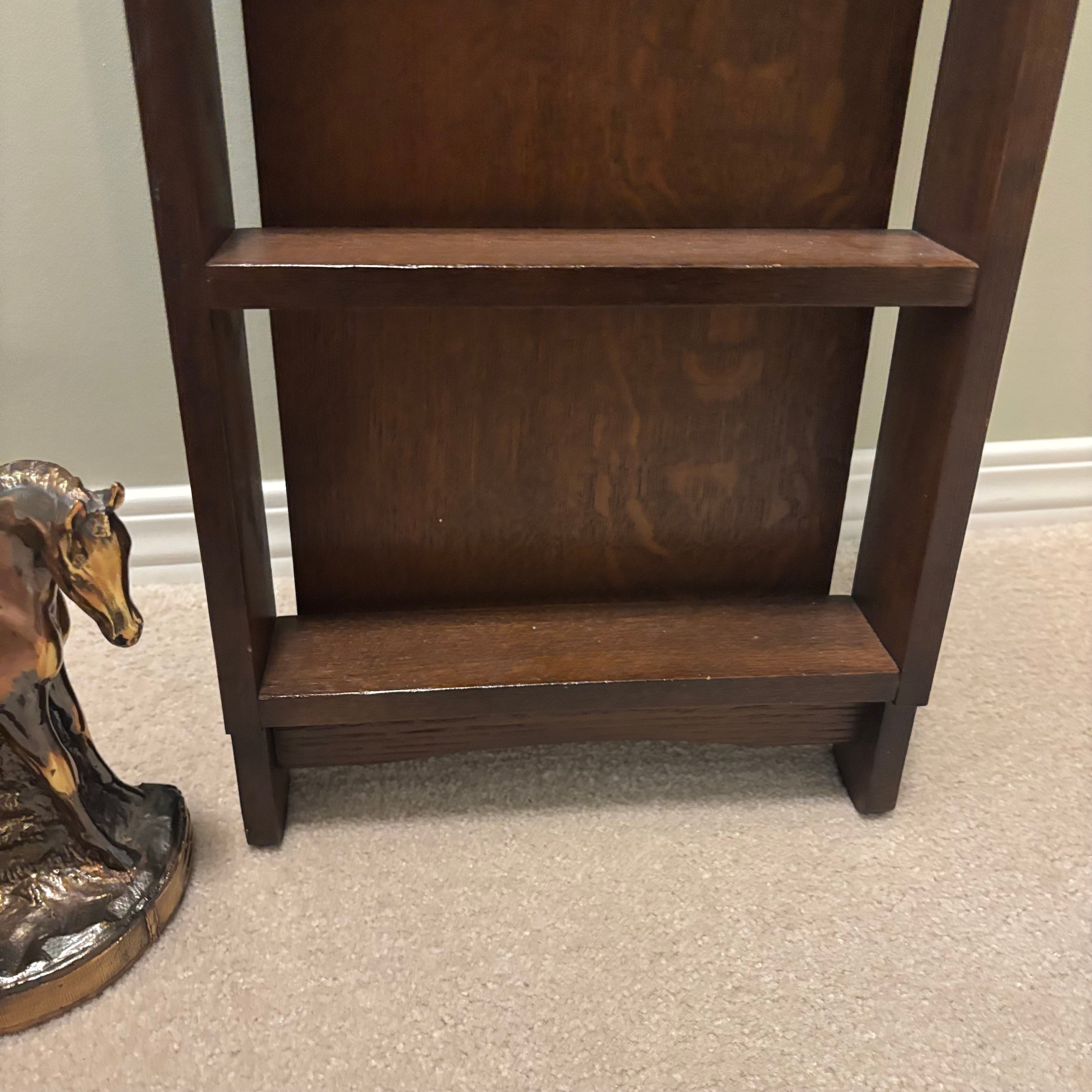 E851 Vintage Grouping (ceramic horse book ends and more)