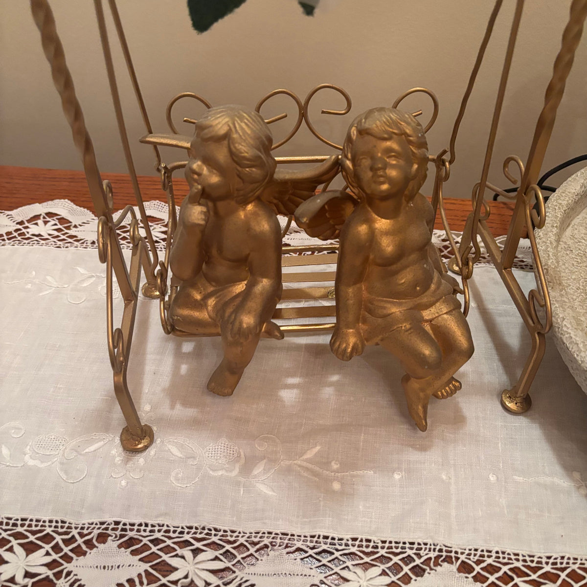 F200 14” tall Heavy resin cherub foundation grouping