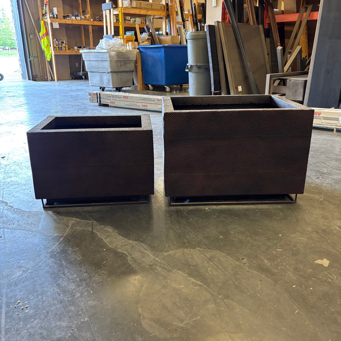 2 LIGHTWEIGHT COPPER OUTDOOR PLANTERS - G144