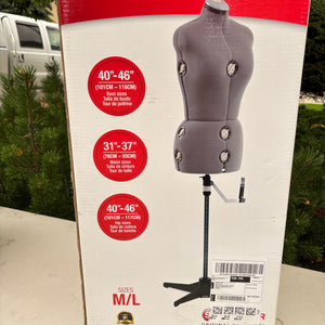 Dress Form Grouping - O132