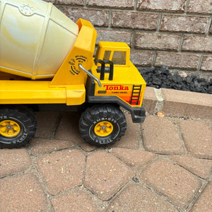 1980s Tonka Cement Mixer - O138