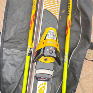Skiis and Poles Grouping - O145
