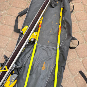 Skiis and Poles Grouping - O145