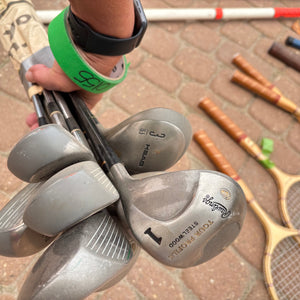 Booms, Clubs and Rackets - O154