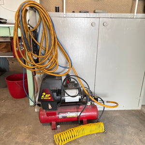 Coleman Powermate Air Compressor with Hoses - O103
