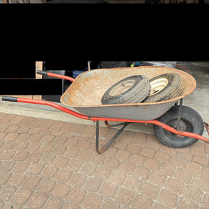 Wheelbarrow - O135