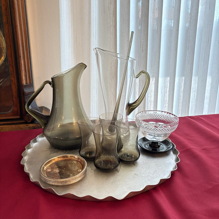 VINTAGE BARWARE GROUPING (SMOKED GLASS PITCHER SET AND MORE) - P113