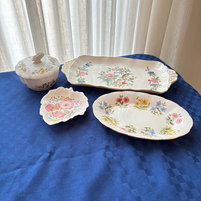 VINTAGE CHINA GROUPING (PARAGON AND MORE) - P118