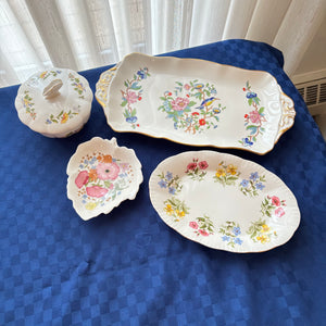 VINTAGE CHINA GROUPING (PARAGON AND MORE) - P118