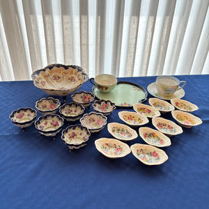 VINTAGE CHINA GROUPING - P122