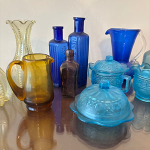 VINTAGE MINI GLASS GROUPING - P124