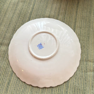 VINTAGE CHINA GROUPING (DISPLAY TEACUPS AND MORE) - P125