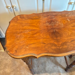 SOLID WOOD VINTAGE ACCENT TABLE (WEAR ON TOP) - P129