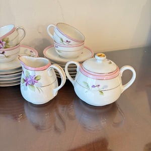 VINTAGE CHINA GROUPING (CHILDREN'S TEA SET AND MORE) - P132